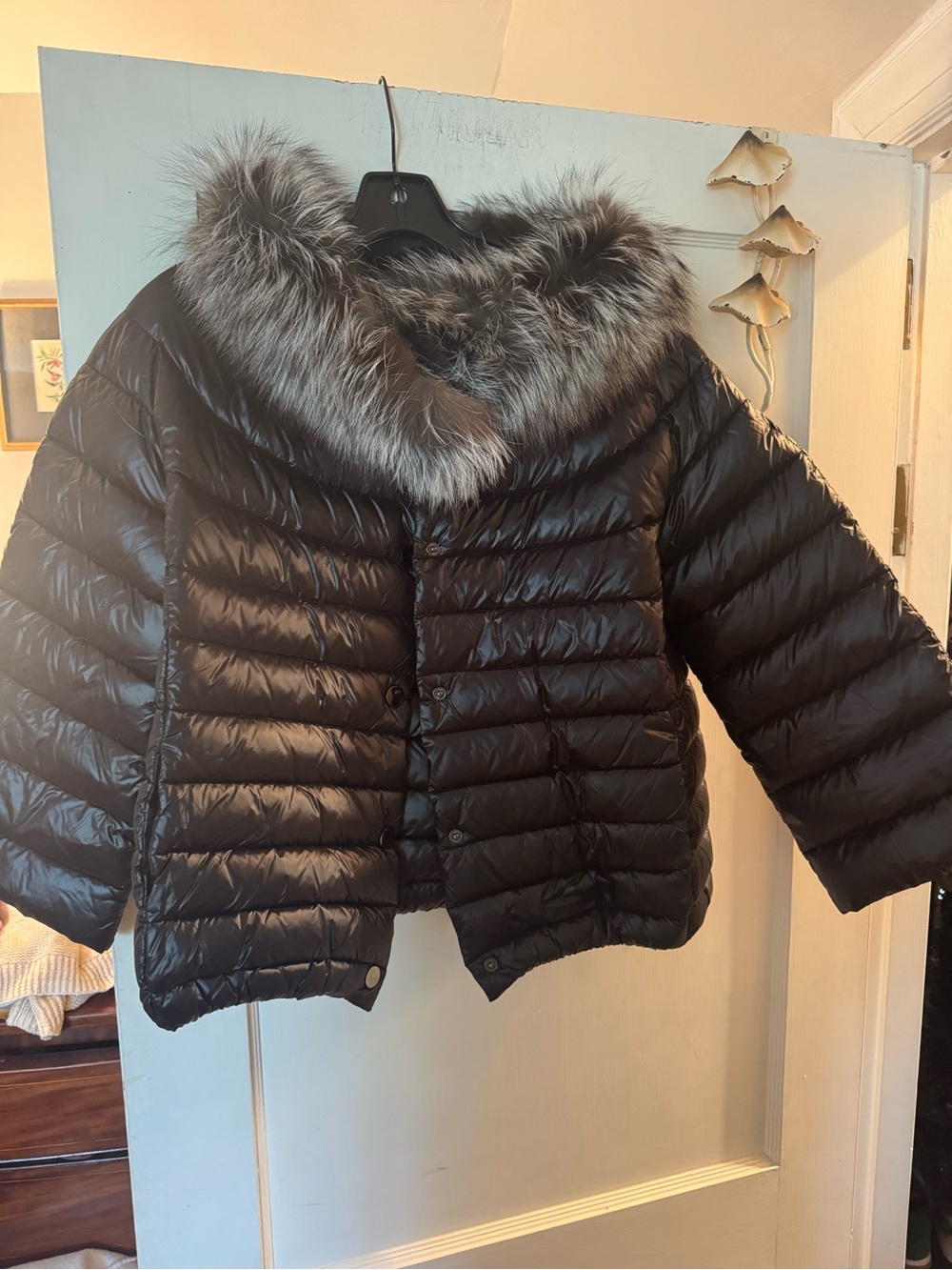 Women’s short down jacket with fur color ~L